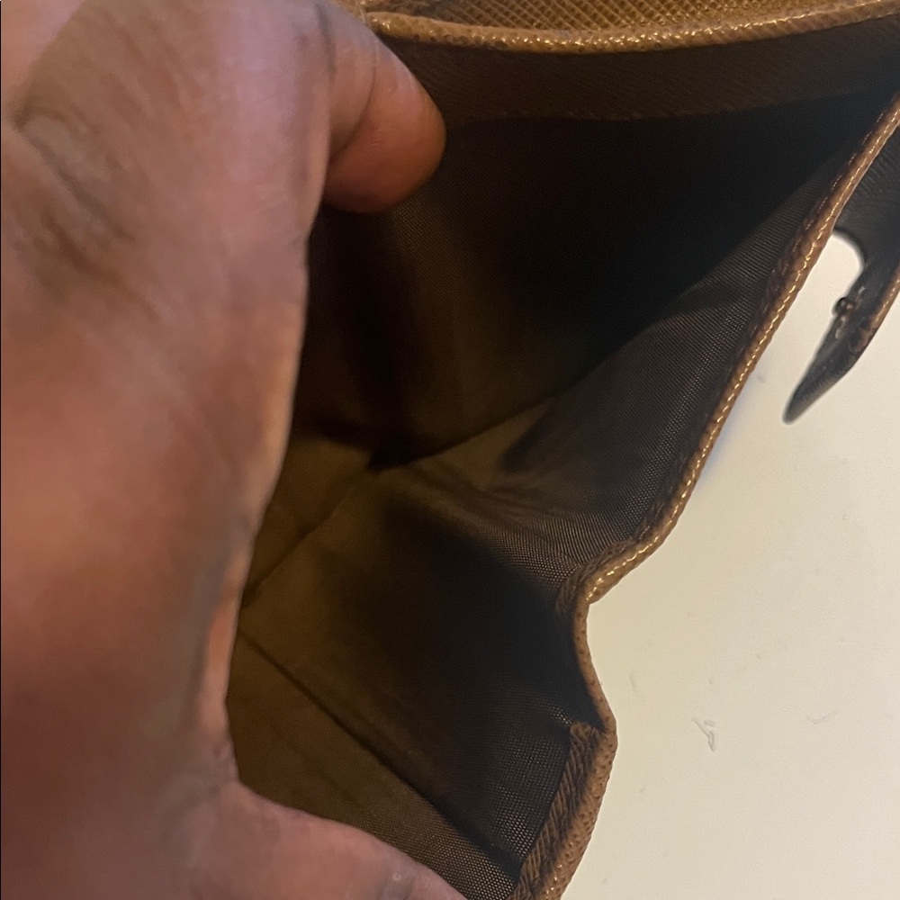 Preowned Prada Brown Wallet - Picture 5 of 13